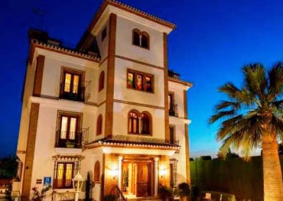Hotel con Encanto – Oportunidad Única a 3 km de Granada
